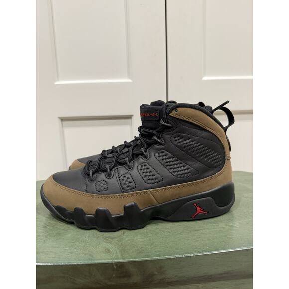 New Nike Jordan 9 Retro “Olive” Size 5.5 HV4794-030